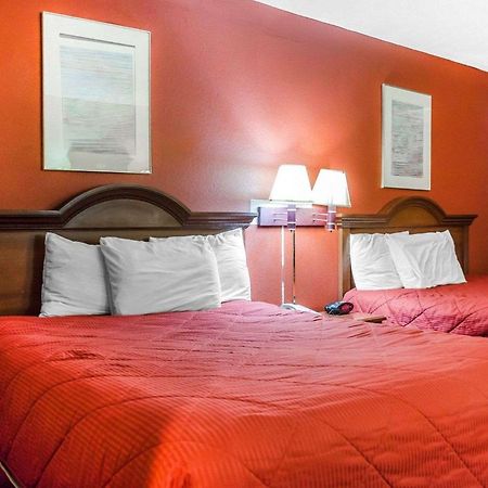 Rodeway Inn Harrisburg Esterno foto