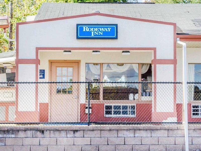 Rodeway Inn Harrisburg Esterno foto