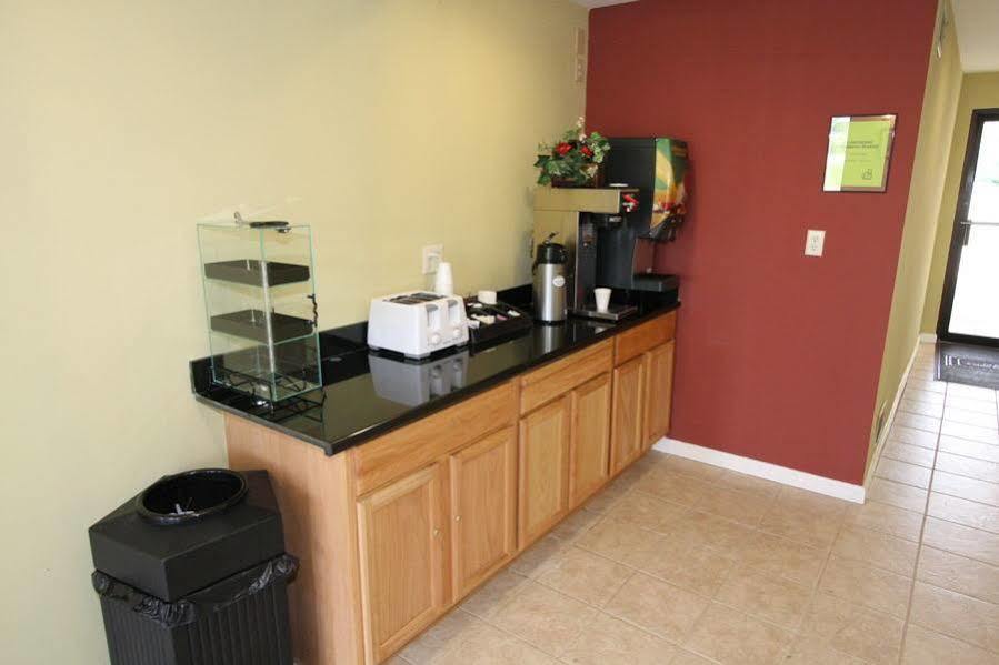 Rodeway Inn Harrisburg Esterno foto