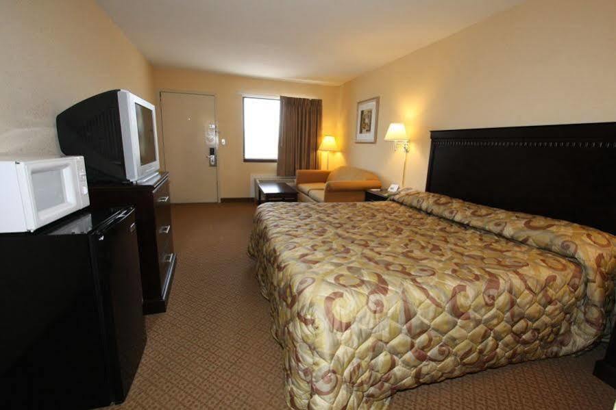 Rodeway Inn Harrisburg Esterno foto
