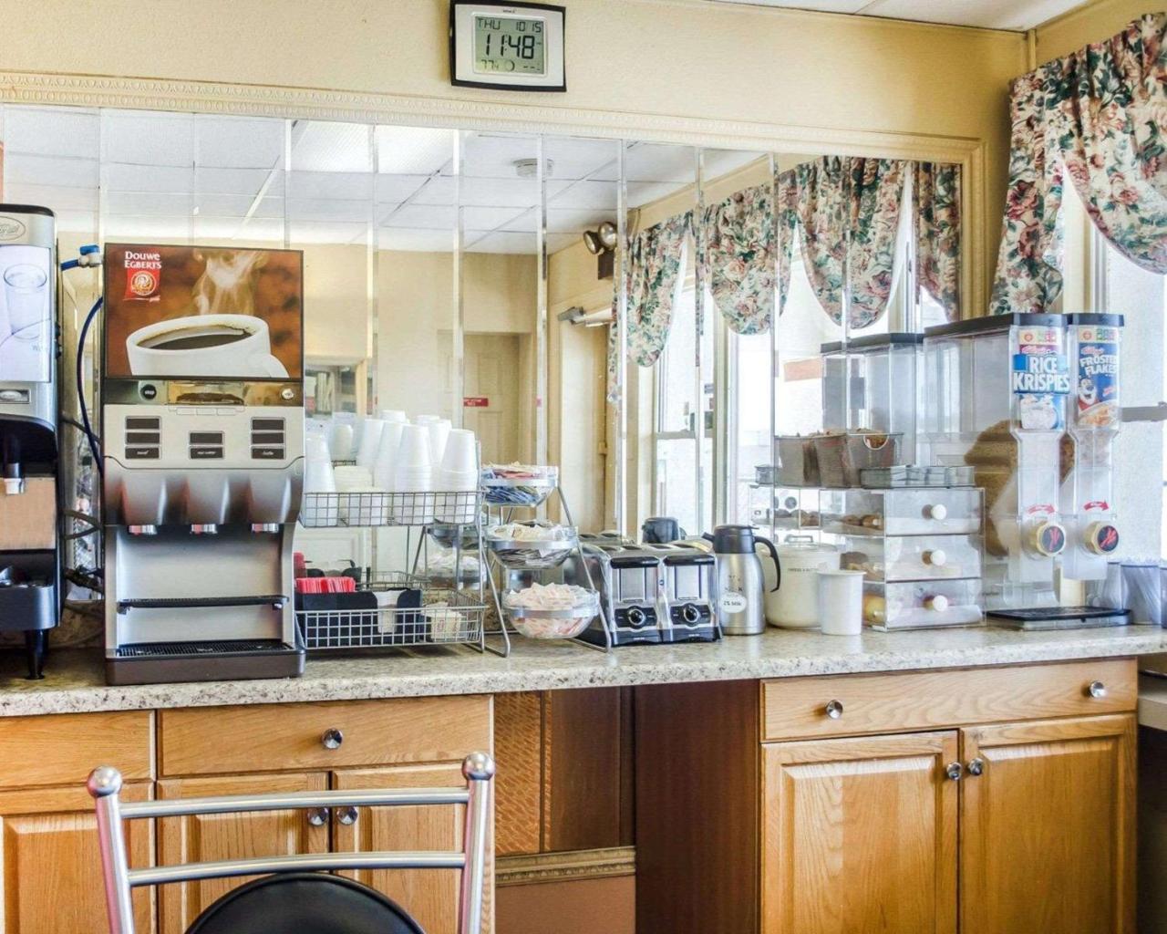 Rodeway Inn Harrisburg Esterno foto