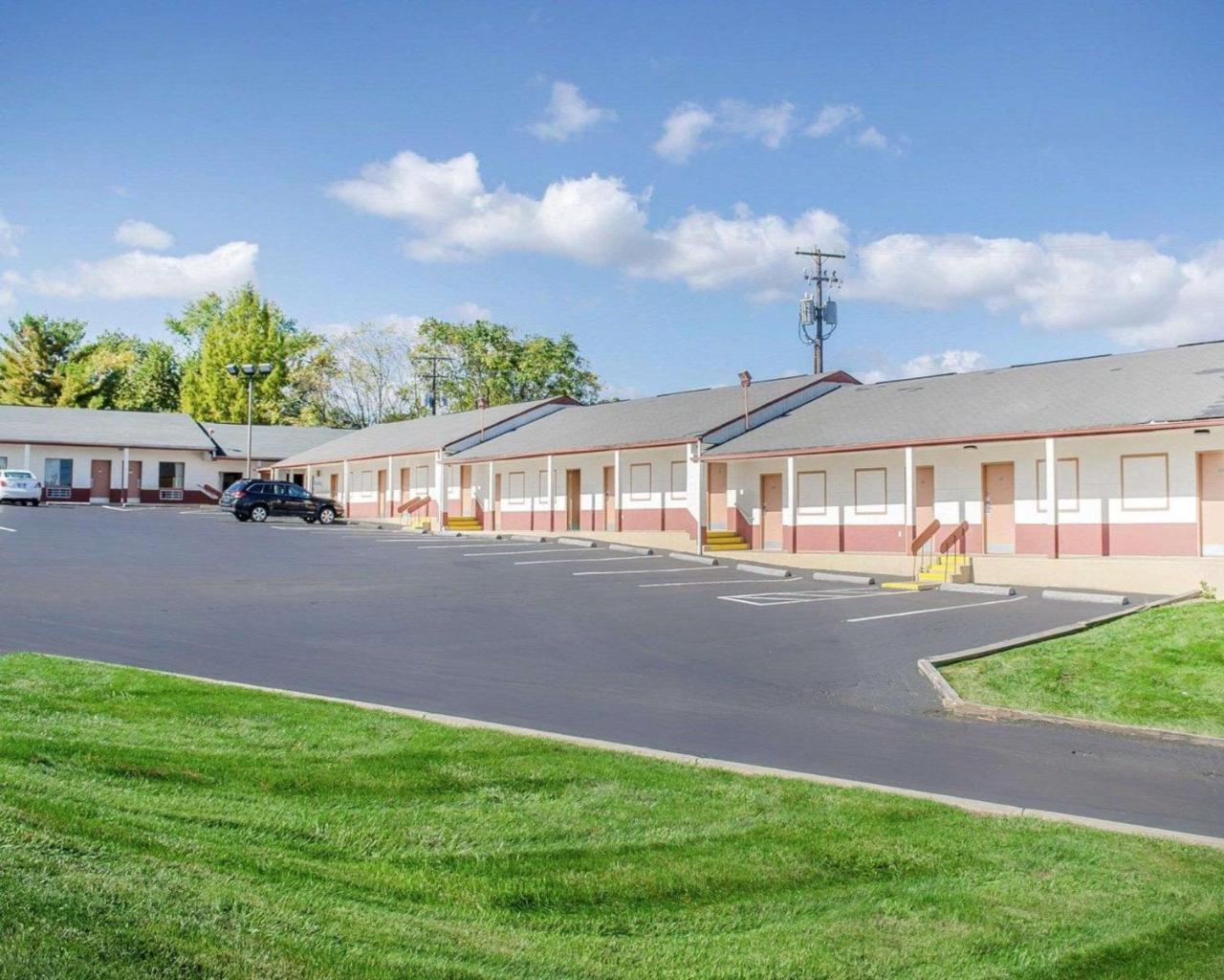 Rodeway Inn Harrisburg Esterno foto