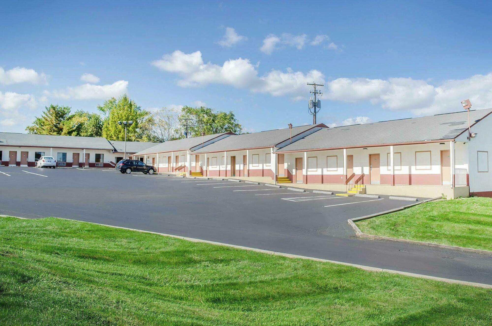 Rodeway Inn Harrisburg Esterno foto
