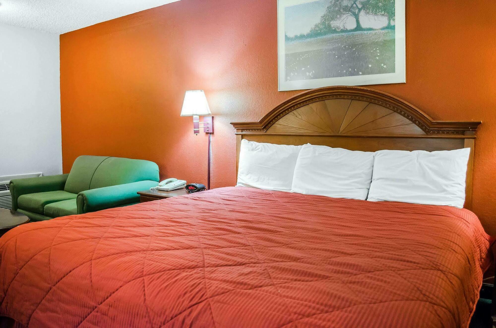 Rodeway Inn Harrisburg Esterno foto