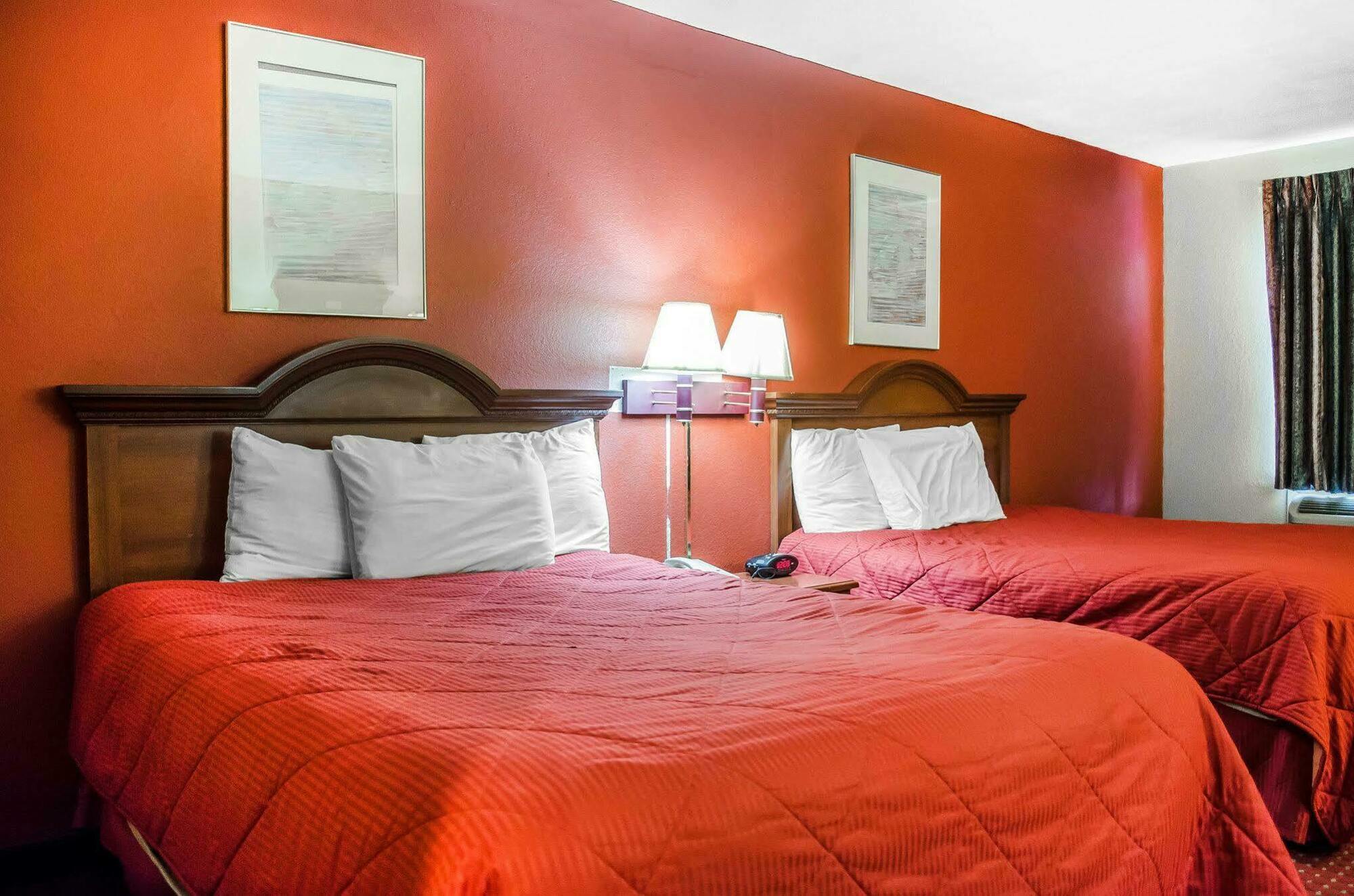 Rodeway Inn Harrisburg Esterno foto